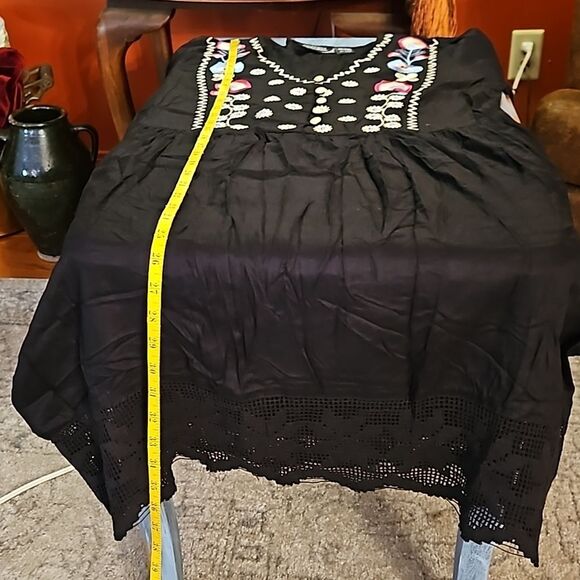 Ananda's Collection Black Embroidered bodice dress size Medium - Picture 12 of 12